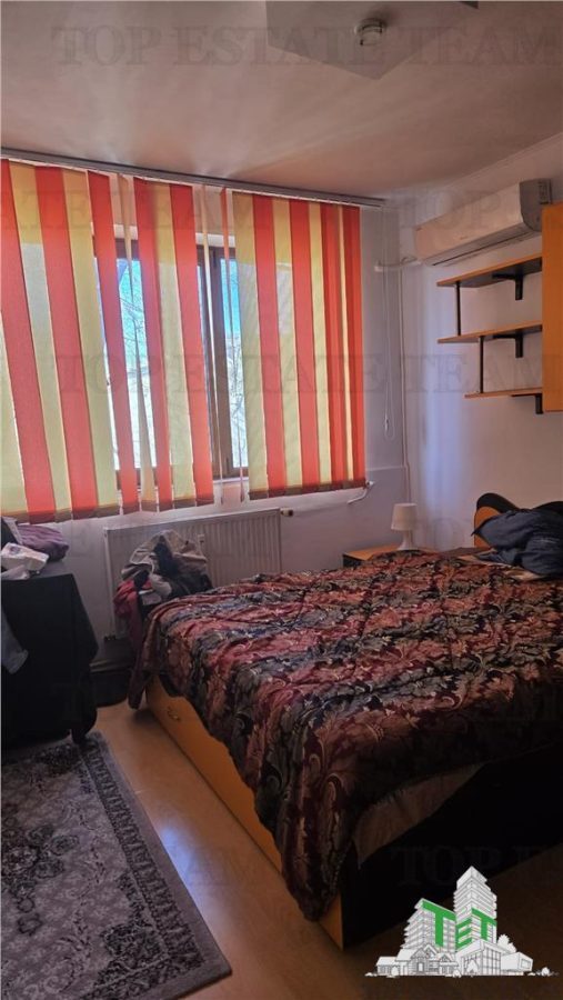 Apartament luminos de vanzare cu 2 camere in zona Crangasi - foto 6