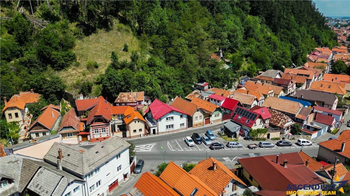 FILM! Oportunitate rezidential/ investitionala in Centrul Istoric Medieval al Brasovului. - foto 7