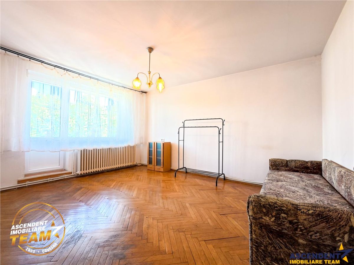 Tur Virtual! Decomandat,3 camere,locatie favorabila,Simeria,Sfantu Gheorghe - 