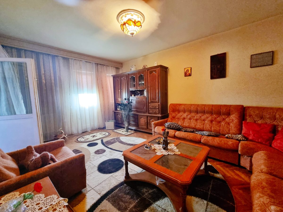 Apartament 2 camere, etaj intermediar, Ampoi 3 - foto 2