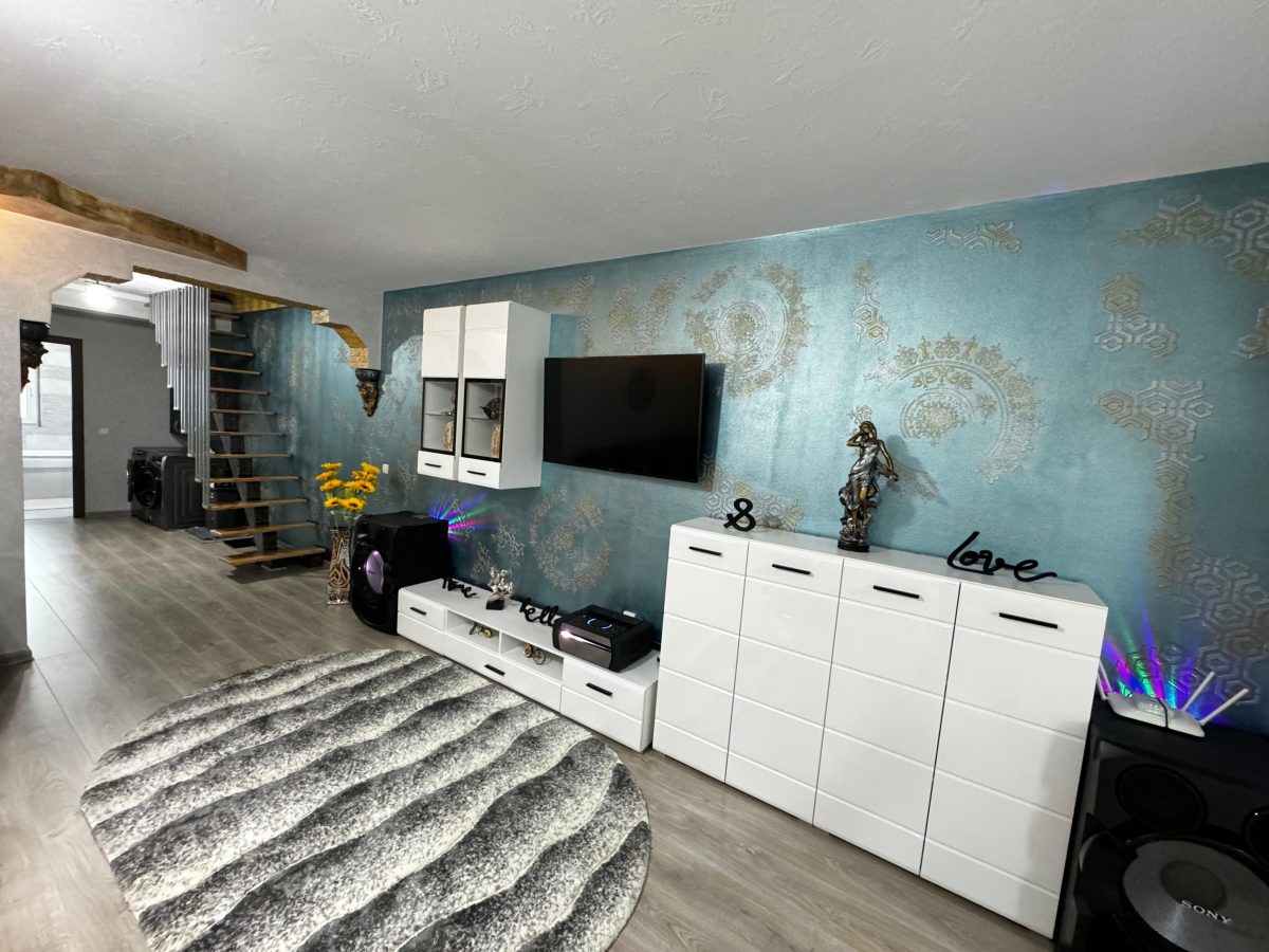 Casa de vanzare, 4 camere, 2 bai, mobilata-utilata, 234 mp teren - foto 4