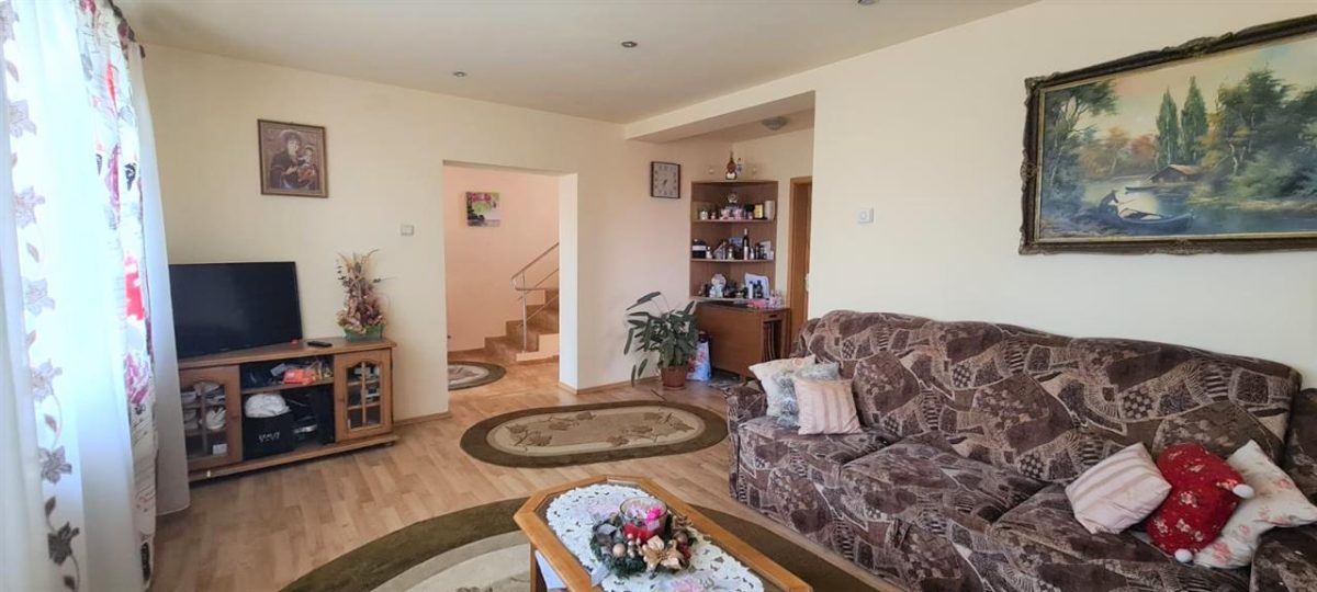 Exclusivitate! Apartament La Vila, 120MP, 3 Camere, Garaj - Alba Iulia