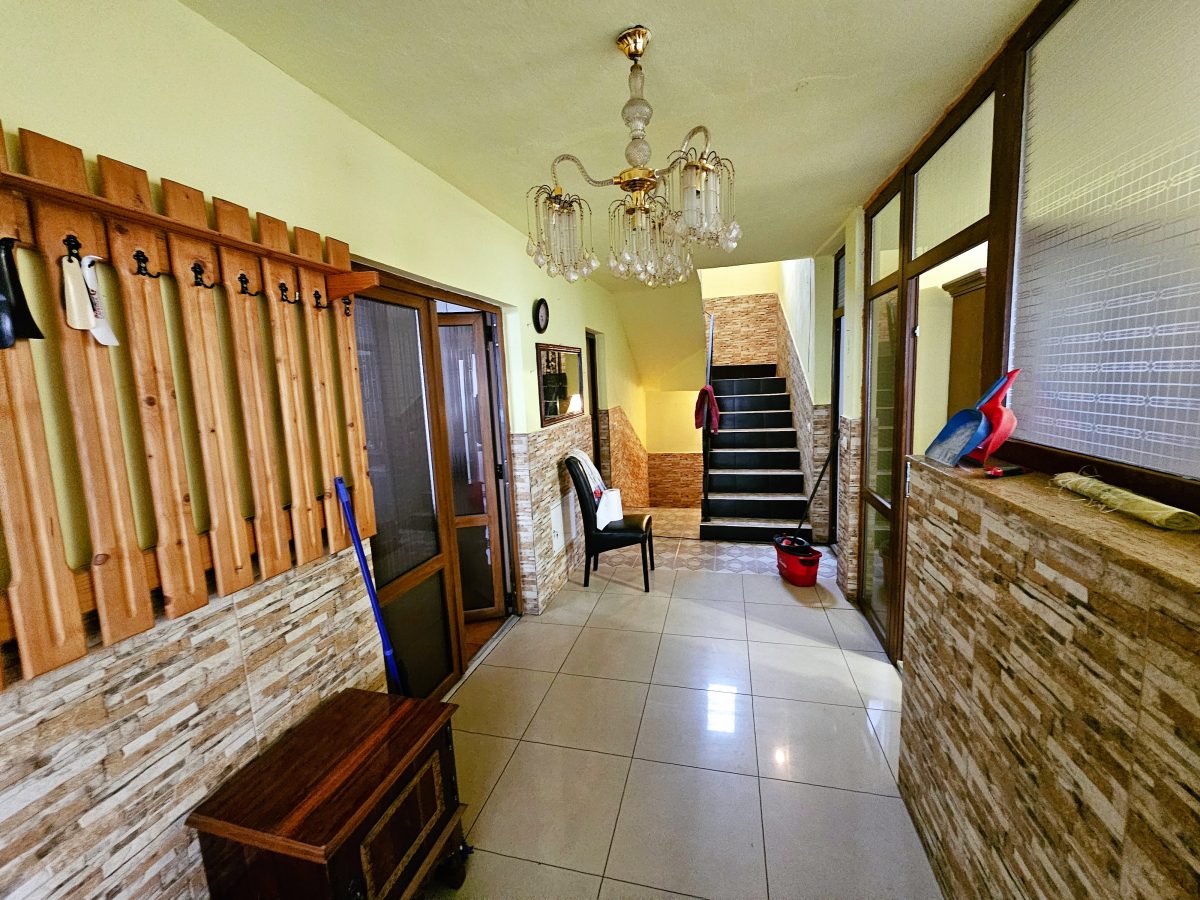 Casa D+P+1, 5 camere, 325 mp teren, zona Schit - foto 2