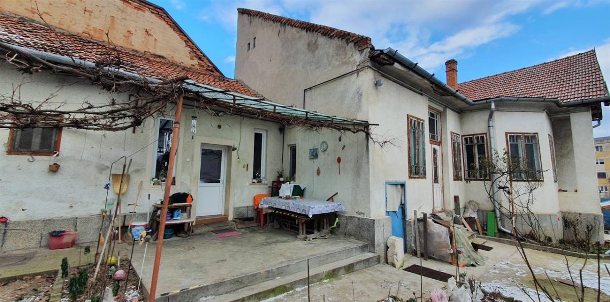 Casa 4 camere 720 mp teren, langa Cetatea Alba Carolina - foto 2