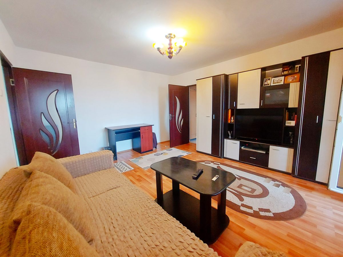 Apartament 2 camere, mobilat, utilat, Cetate - foto 3