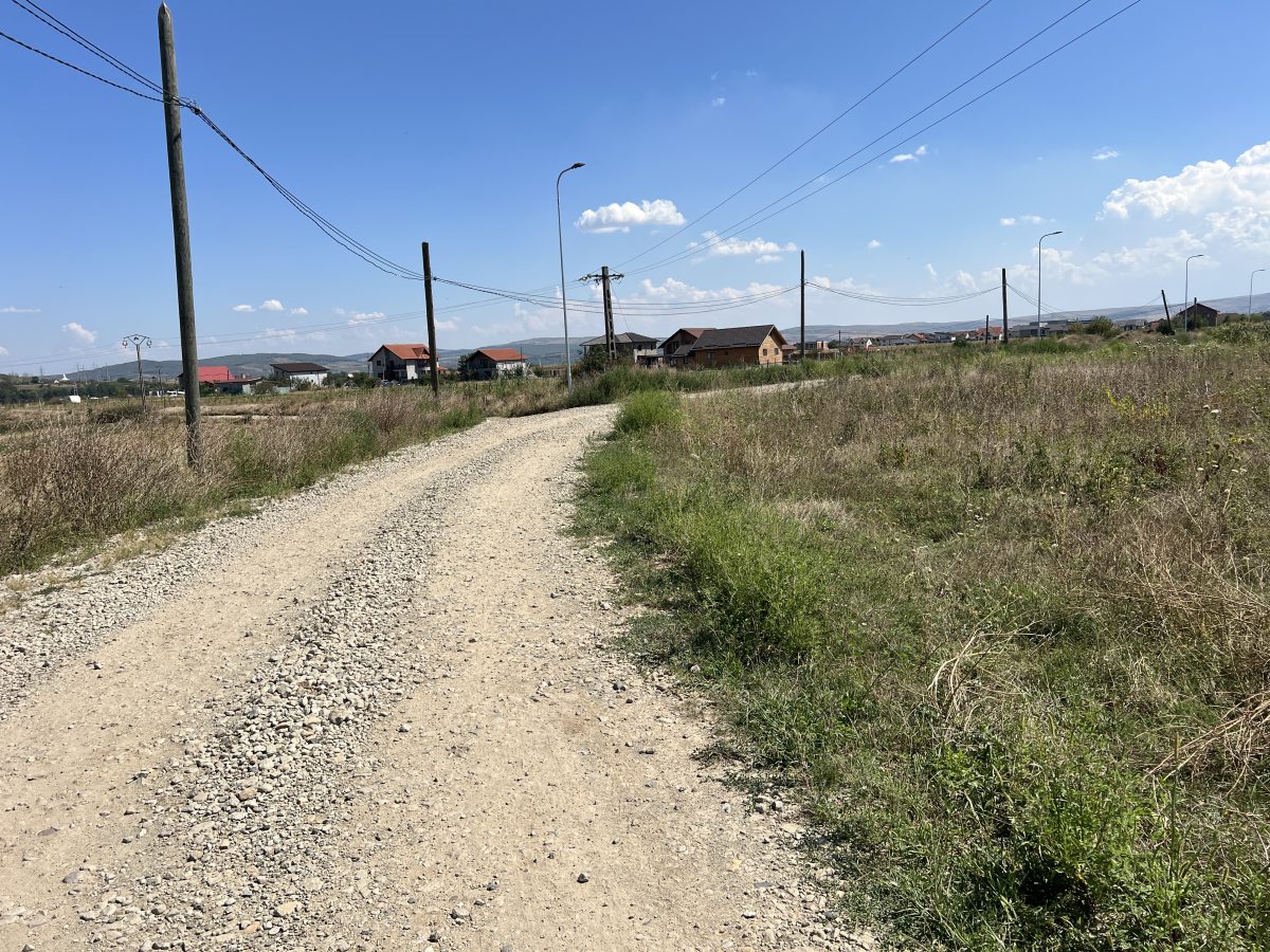 Teren intravilan cu toate utilitatile, 24ml deschidere, zona Micesti - Alba Iulia