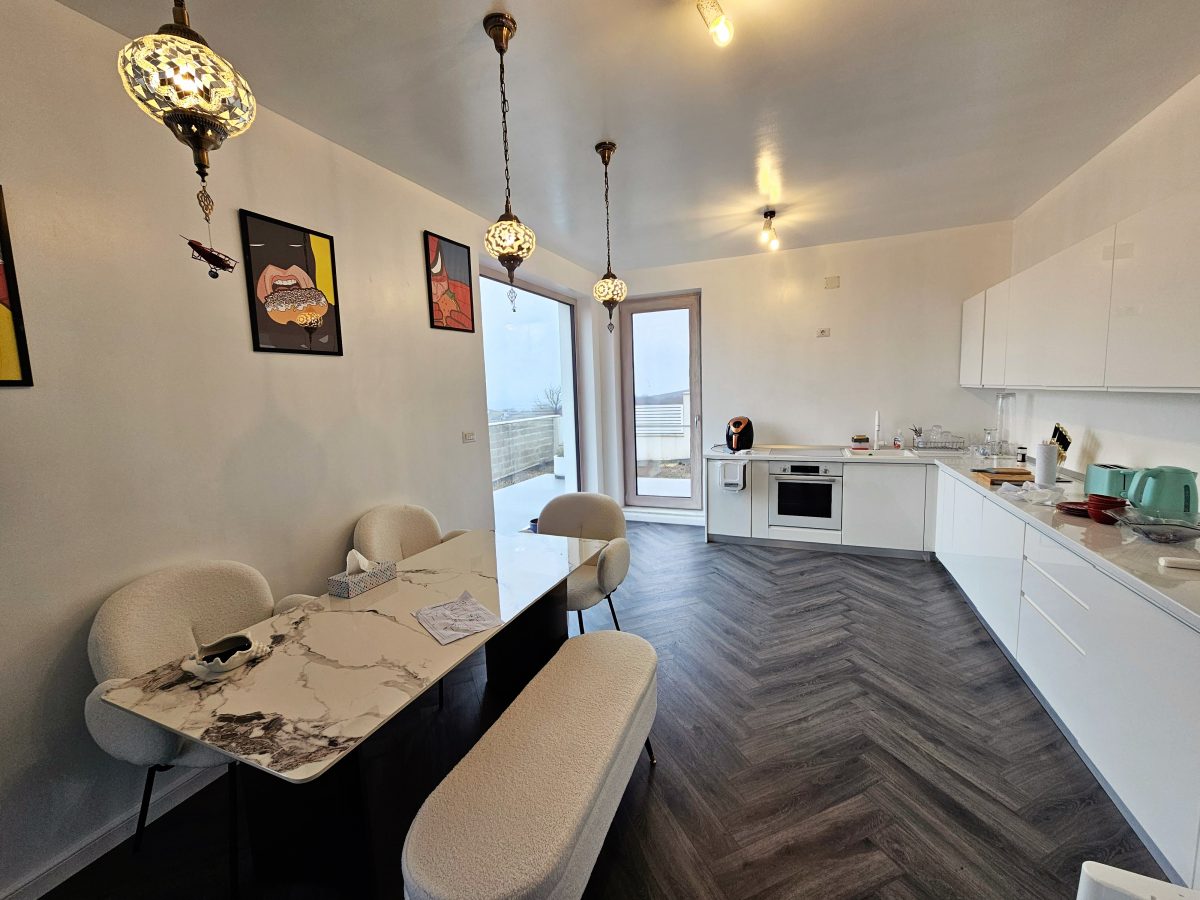 Casa noua, 6 camere, finisata la cheie, 1000 mp teren, zona Schit - foto 5