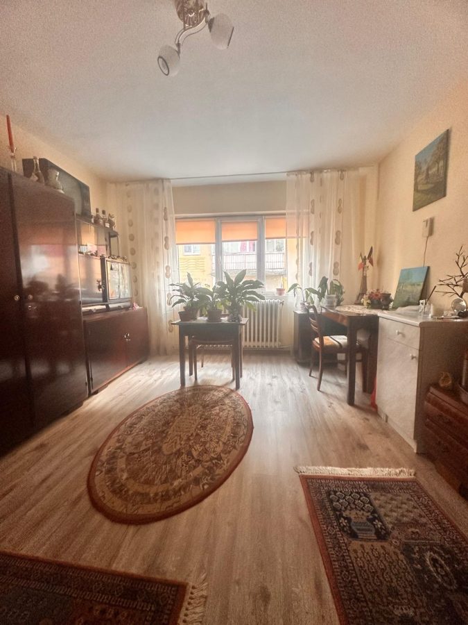 Garsoniera Etaj 1, Zona Cetate, Decomandata - Alba Iulia