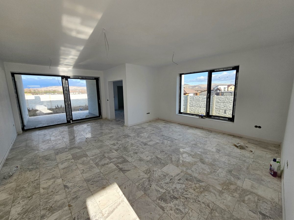 Casa individuala de vanzare, 4 camere, 2 bai, 448mp teren - foto 4