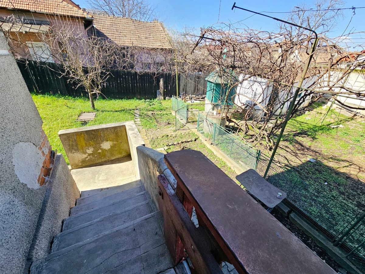 Casa 3 camere, 489 mp teren, acces la 2 strazi, zona ultracentrala - foto 2