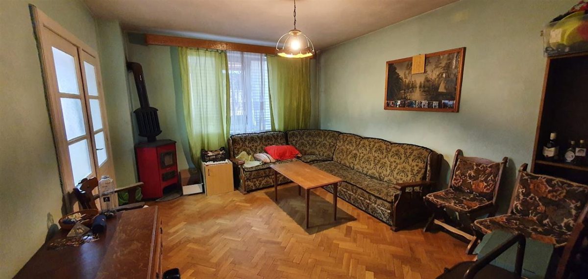 Casa 5 camere, cu garaj, Cetate, pretabila pentru muncitori - foto 3