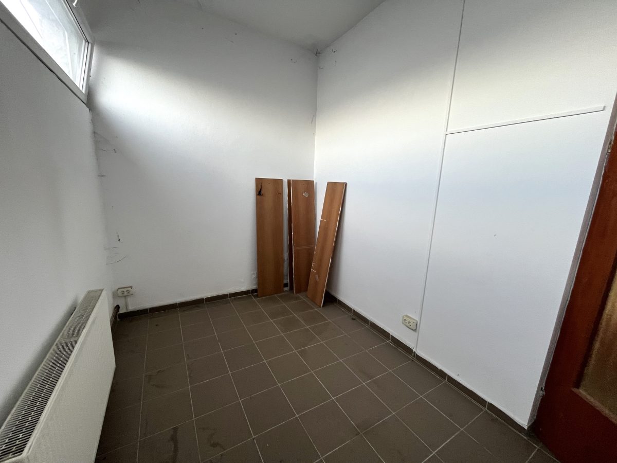 Spatii birouri, 3 Camere, Zona Dedeman - foto 5