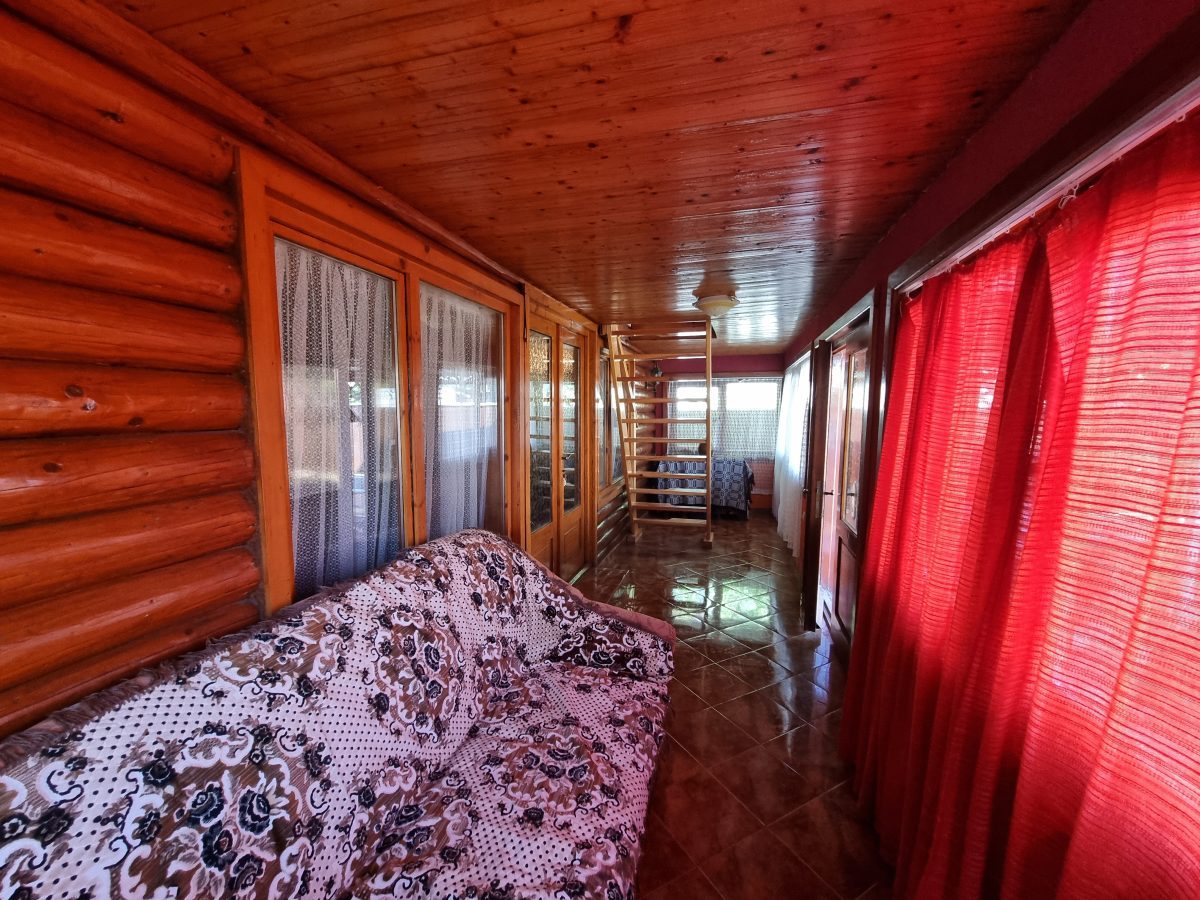 De vanzare casa P+M in stil rustic, 312 mp teren, Barabant - foto 3