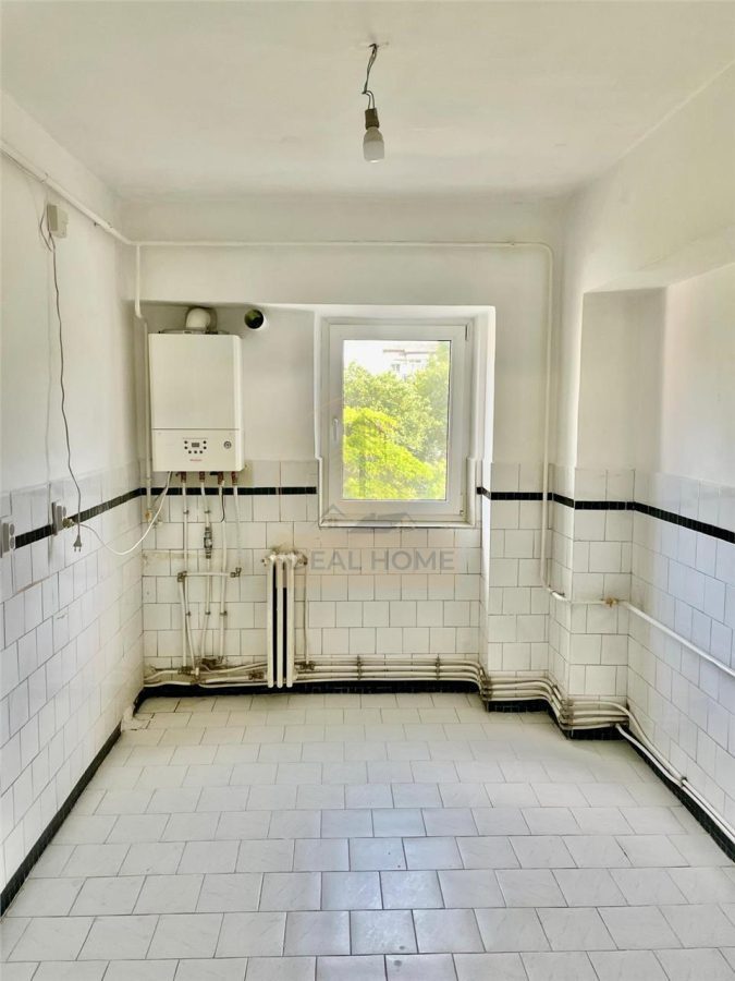 4 camere - etajul 2 - 86mp -izolat - bloc din 1980 - foto 8