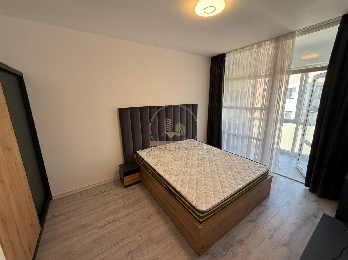 Apartament Cu o Camera Decomandat - Bloc 2020 - Cug - 