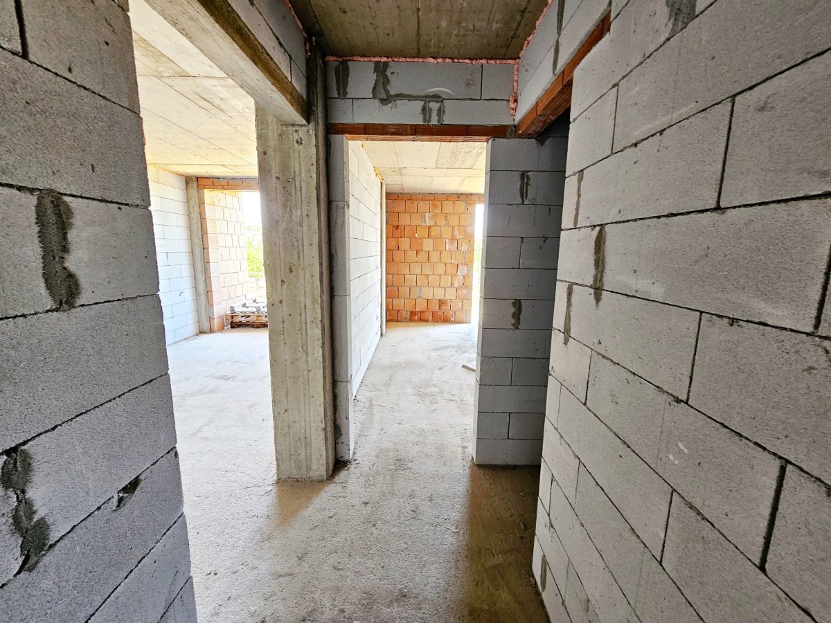 Apartament 3 camere, în zonă rezidențială exclusivistă, Cetate - foto 4