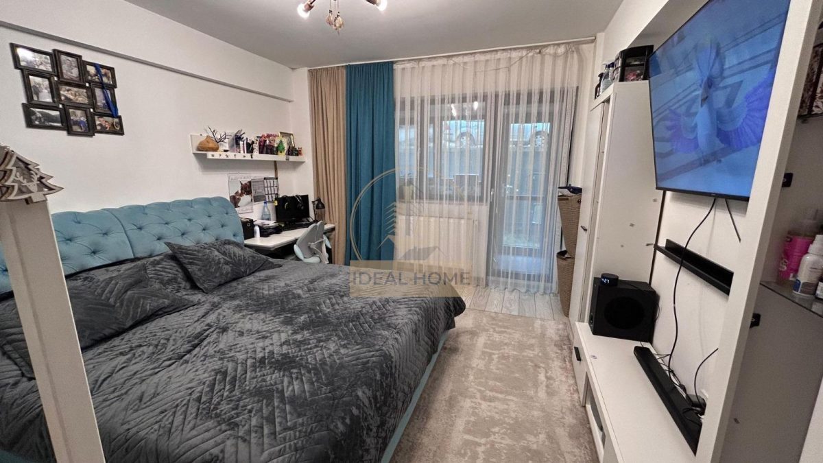 2 CAMERE DECOMANDAT - CURTE PROPRIE - LOC DE PARCARE - foto 3