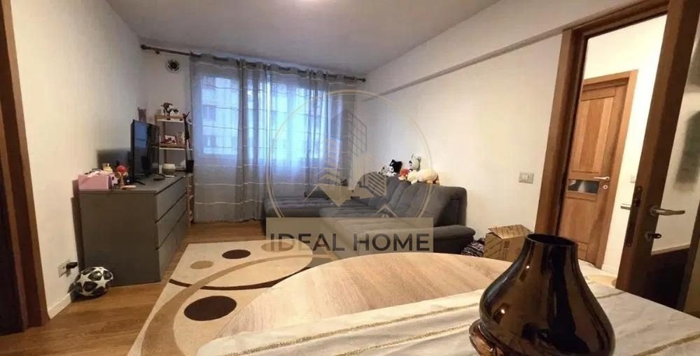 Piata Unirii - Etaj 2 - Apartament cu 2 camere - 