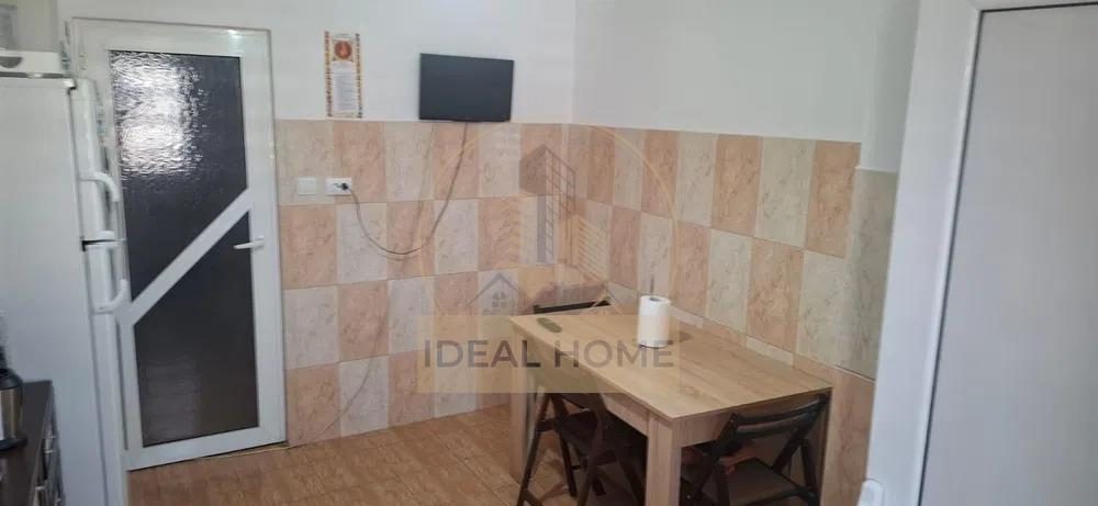 Nicolina - 2 Camere Decomandat - Etaj Intermediar - Bloc 1986 - foto 5