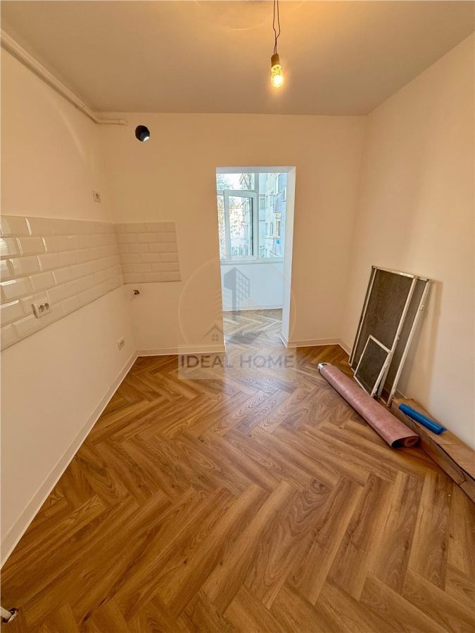 Nicolina - Bloc dupa 1980 - Etaj Intermediar - 3 Camere - foto 5