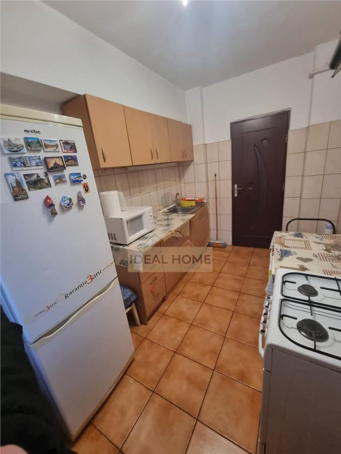 Apartament 4 camere decomandat - etajul 2 - bloc din 1980 - 90 mp - foto 6