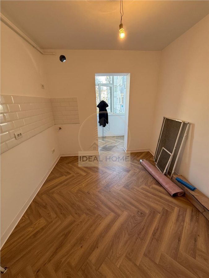 Nicolina- Lidl - 3 Camere Decomandat - Renovat Lux - Etaj 2 - Bloc 1984 - foto 5