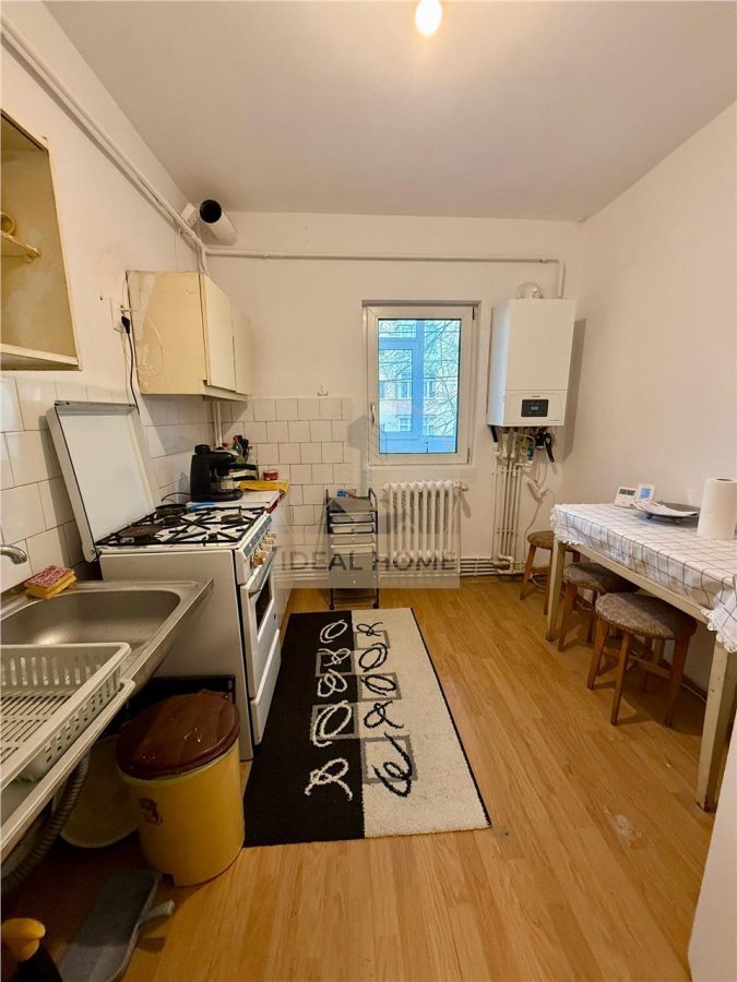 Petru Poni - 3 Camere Decomandat - Mobilat/Utilat - Bloc dupa 80 - foto 6