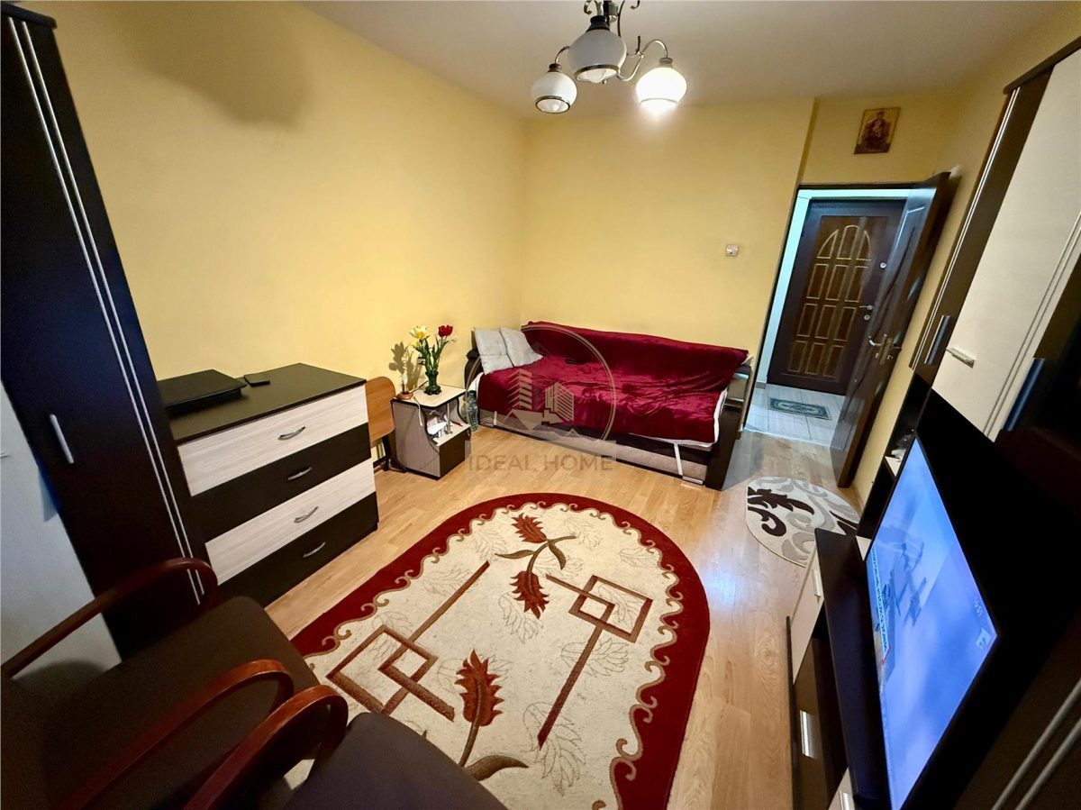 Etajul 1 - Bloc din 1984 - Apartament cu o camera - Baza 3 - foto 3