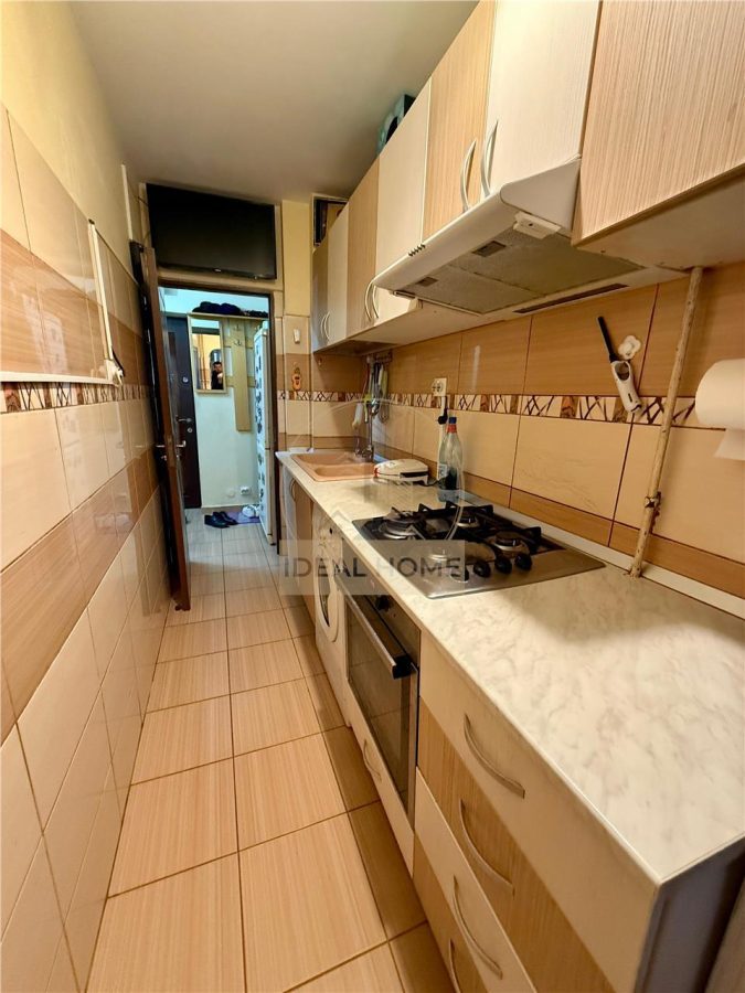 Etajul 1 - Bloc din 1984 - Apartament cu o camera - Baza 3 - foto 5