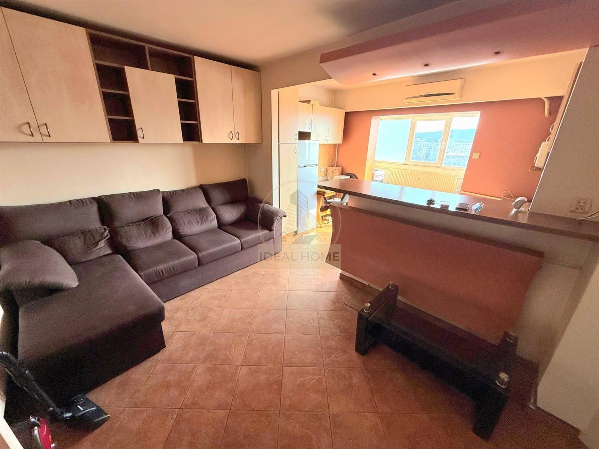 Canta - Apartament cu 2 camere - Bloc din 1987 - 