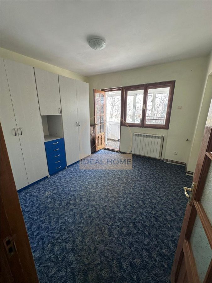 Apartament 3 camere etaj 1 rond Podu Ros - foto 3