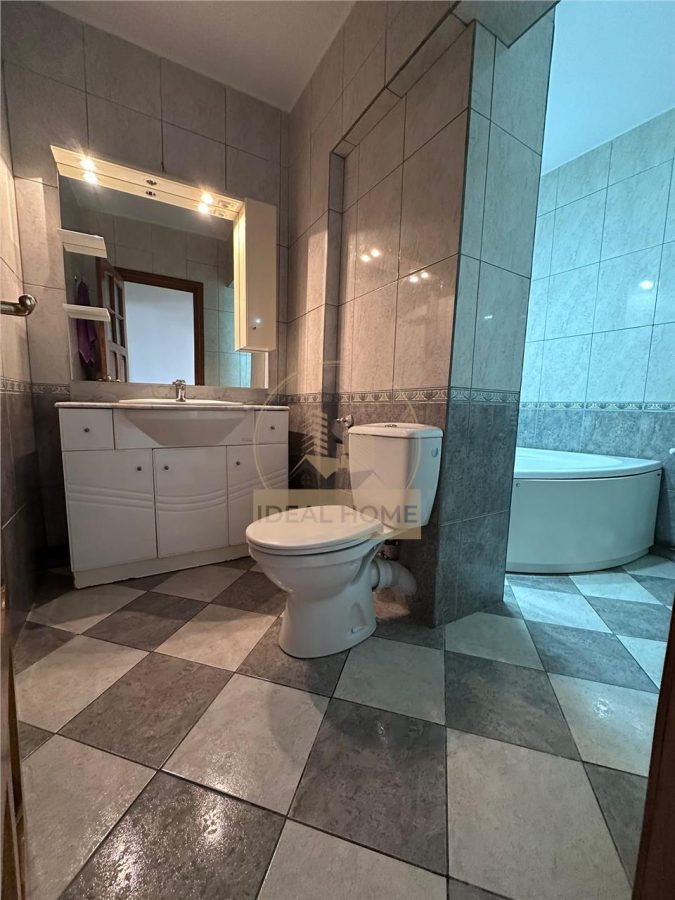 Apartament 3 camere etaj 1 rond Podu Ros - foto 9