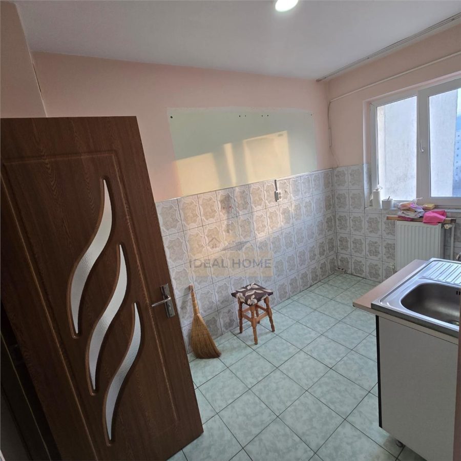 Apartament cu 2 camere decomandat Alexandru cel Bun - foto 5