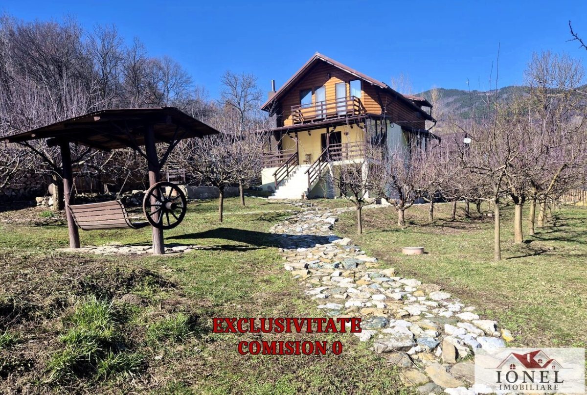 Casa D+P+M de vanzare in Metes - 