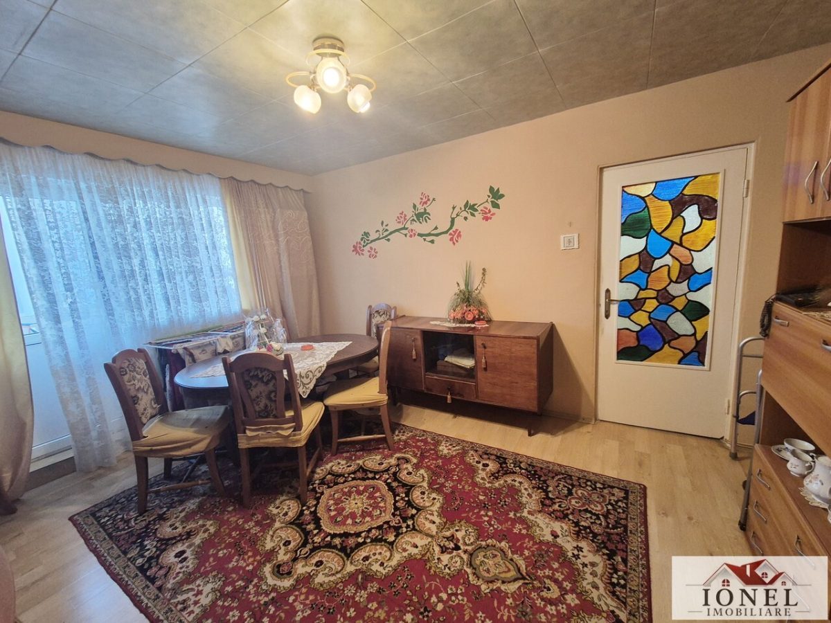 Apartament trei camere de vanzare in Turda - Turda