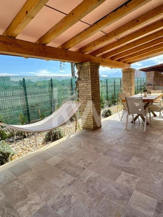 Casă premium lângă Coresi | 160 mp, curte, finisaje deosebite - foto 6