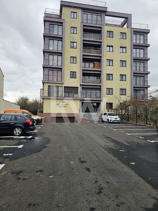 Închiriere apartament 4 camere cu design modern, Zona Blumana - foto 18