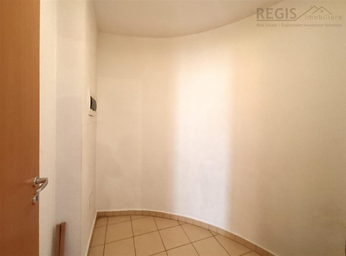 De vanzare | 3 camere decomandat, parcare si boxa | Bartolomeu - foto 14