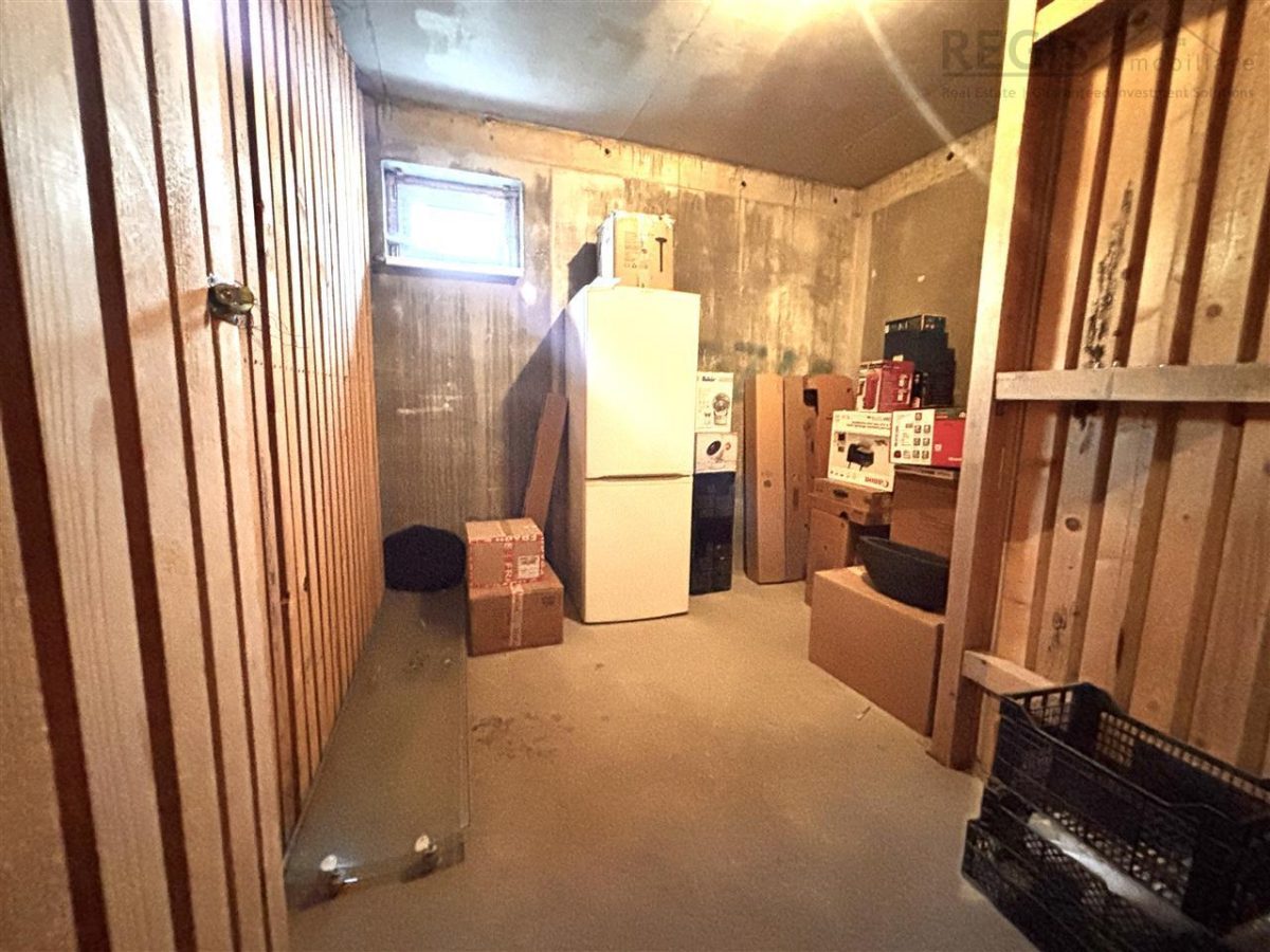 De vanzare | 3 camere decomandat, parcare si boxa | Bartolomeu - foto 17