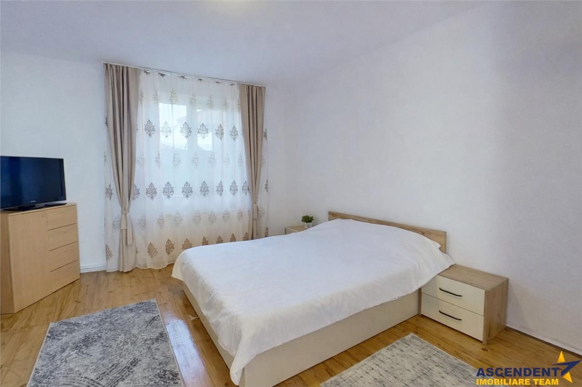 3D! Apartament in casa, pe 75 mp,  Bartolomeu, Brasov - foto 3