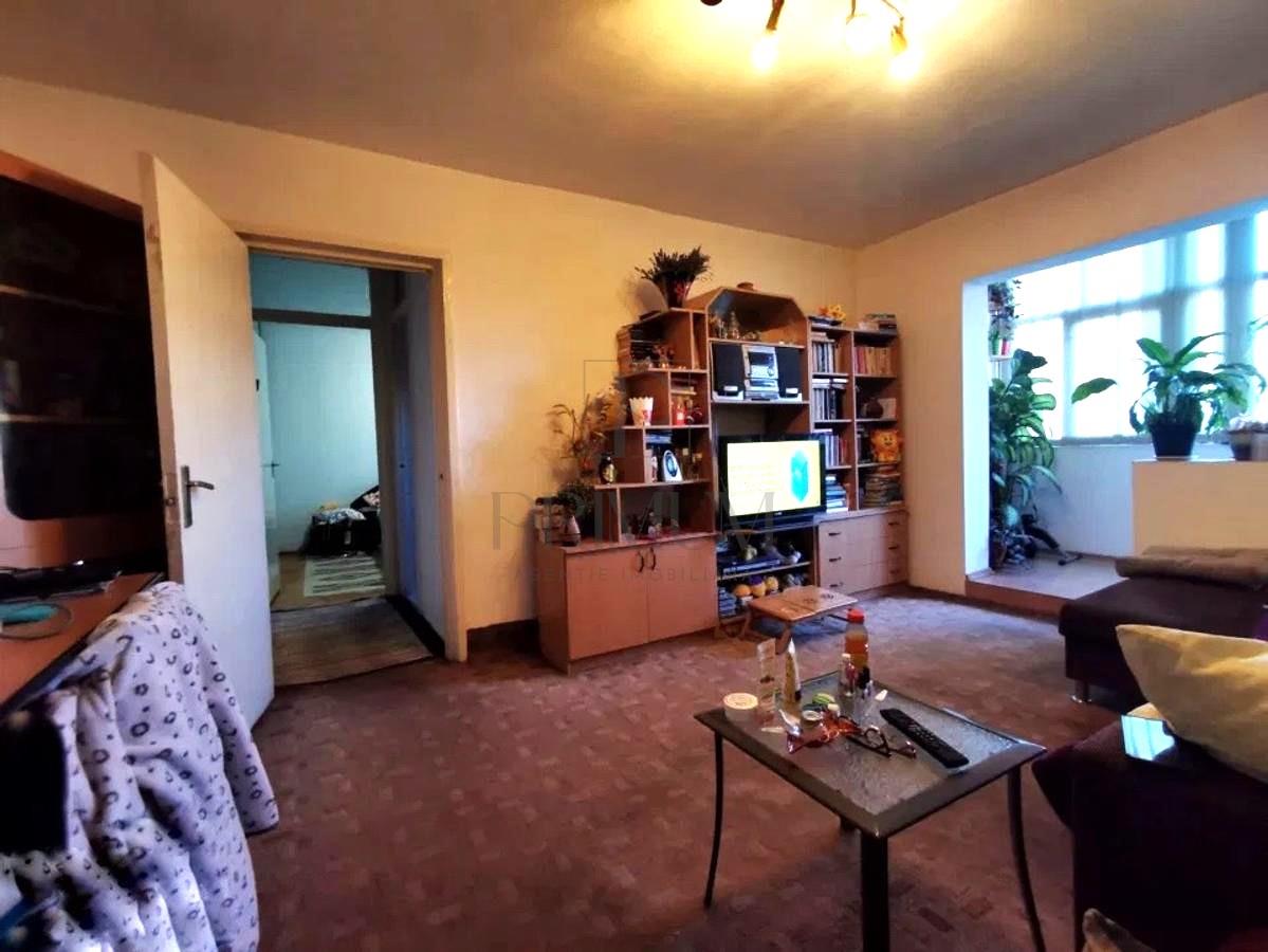 DAMBOVITA | 3 CAM | 2 BAI | ET.2 | ANVELOPAT - 