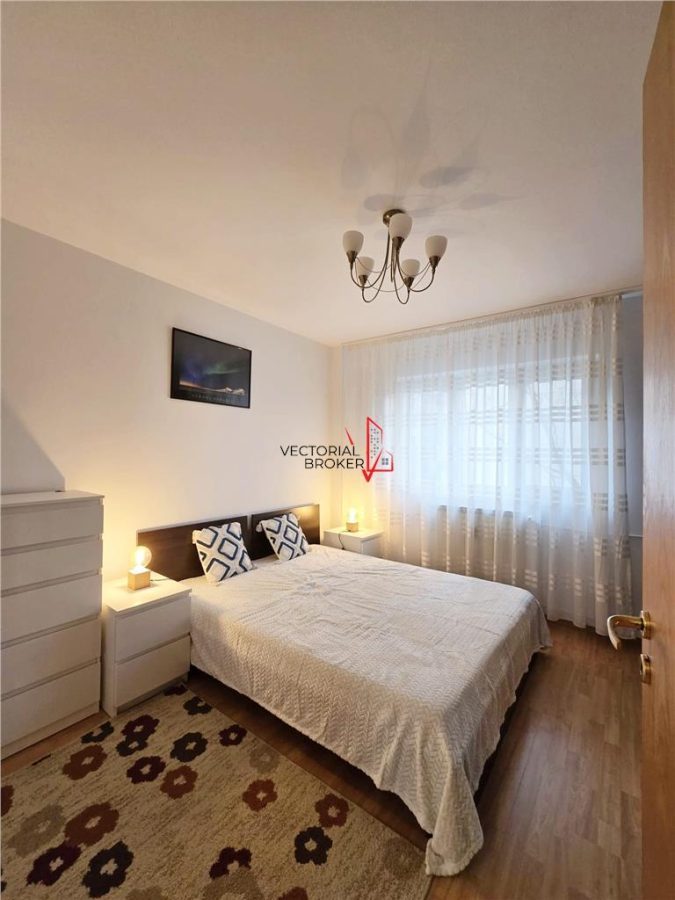 PRIMUL CHIRIAS- ParculTei Facultatea de Constructii - foto 12