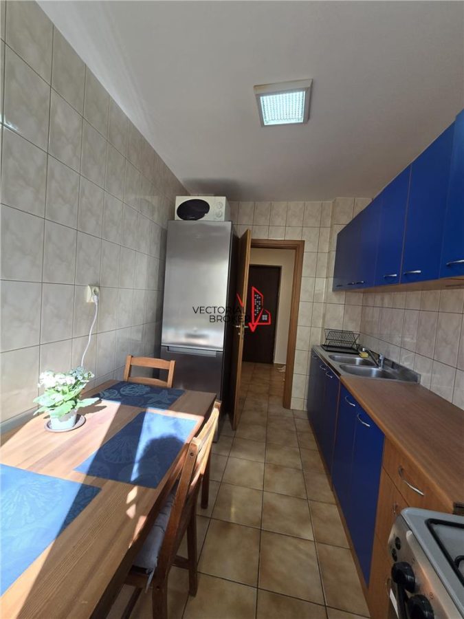 PRIMUL CHIRIAS- ParculTei Facultatea de Constructii - foto 6