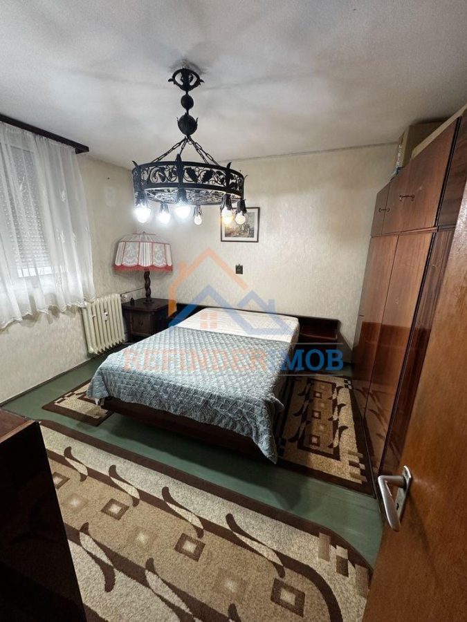 Brancoveanuâ€“ 3 camere decomandat Etaj 2  Bloc reabilitat - foto 2