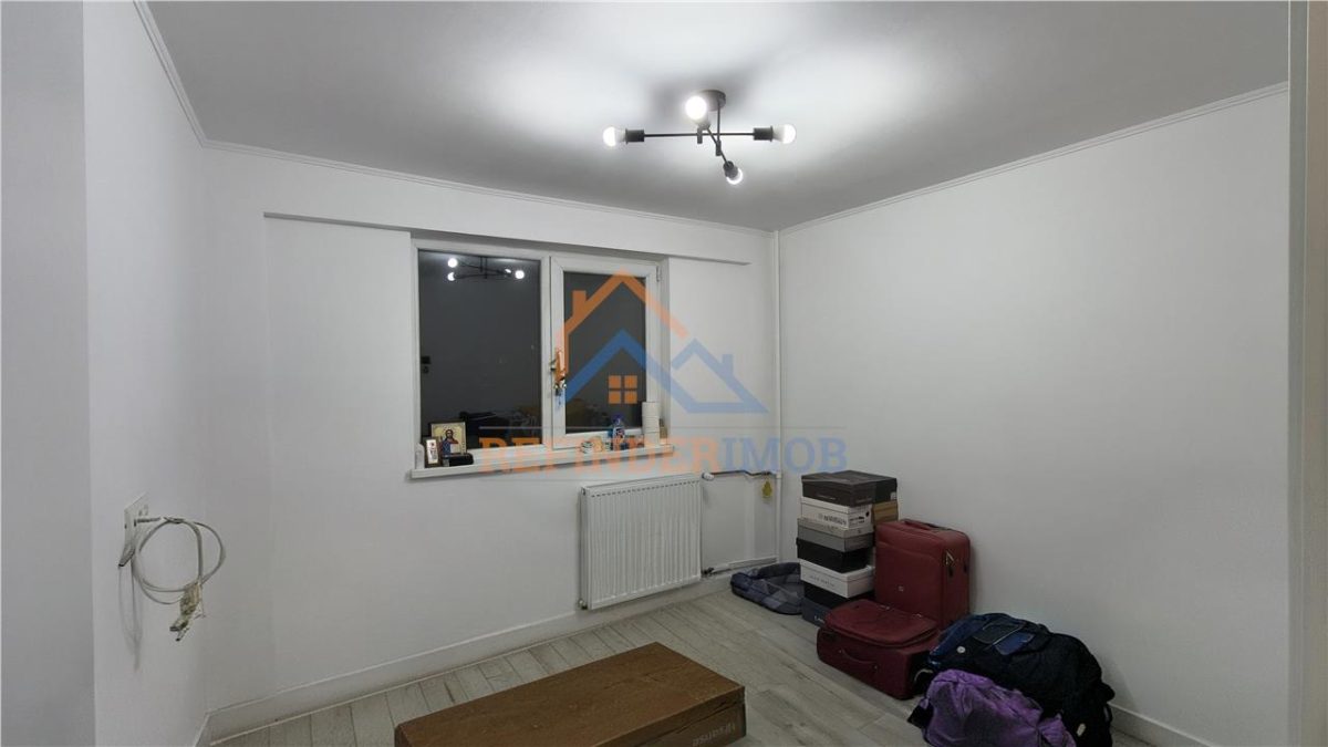 Apartament 2 camere Titan renovat integral - foto 5