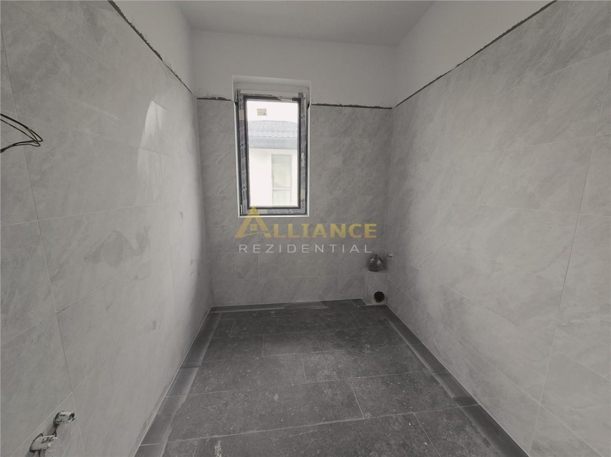 Vila individuala-str Miorita-5 camere- 390mp teren - foto 3