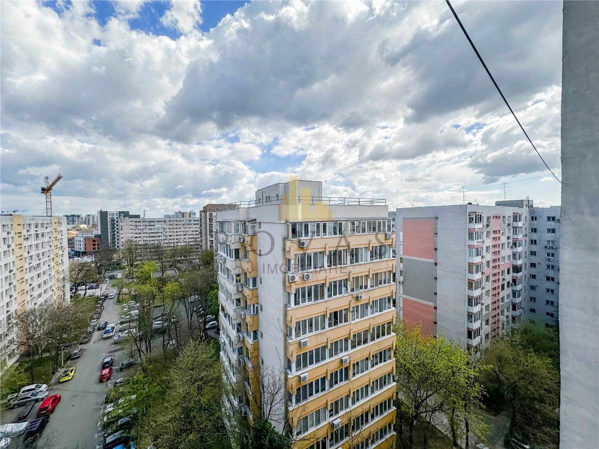 Vanzare Apartament 3 Camere Obor Mihai Bravu - 