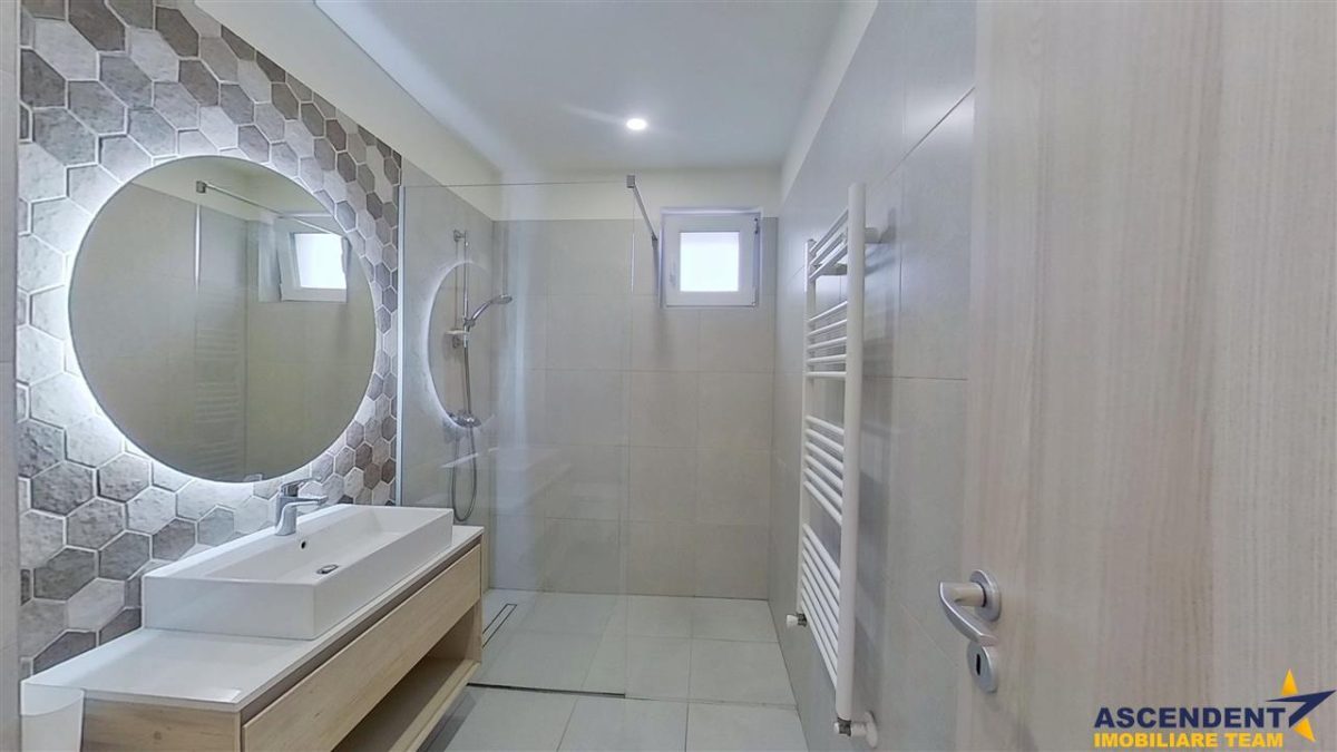 Decomandat, mobilat, elegant accesorizat, parcare, Urban Plaza,Brasov - foto 6