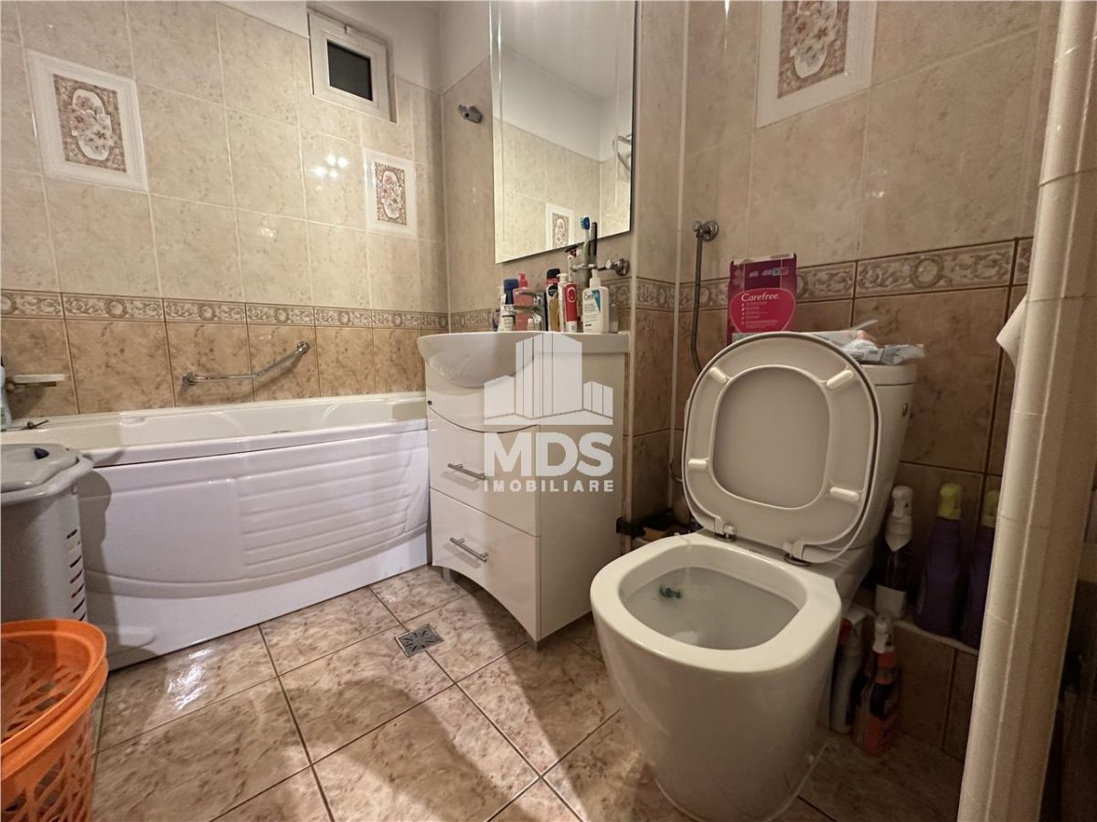 Mobilat si utilat la etajul 2 cu 2 bai - foto 10