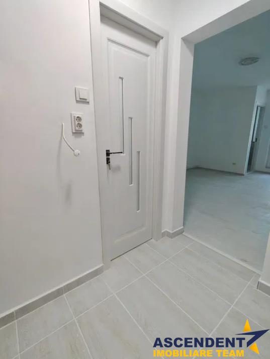 Garsoniera renovata, decomandata, in cartier Noua, Brasov - foto 4